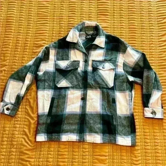 ZARA Green and White Flannel Shacket, Jacket Size XS - Picture 2 of 5